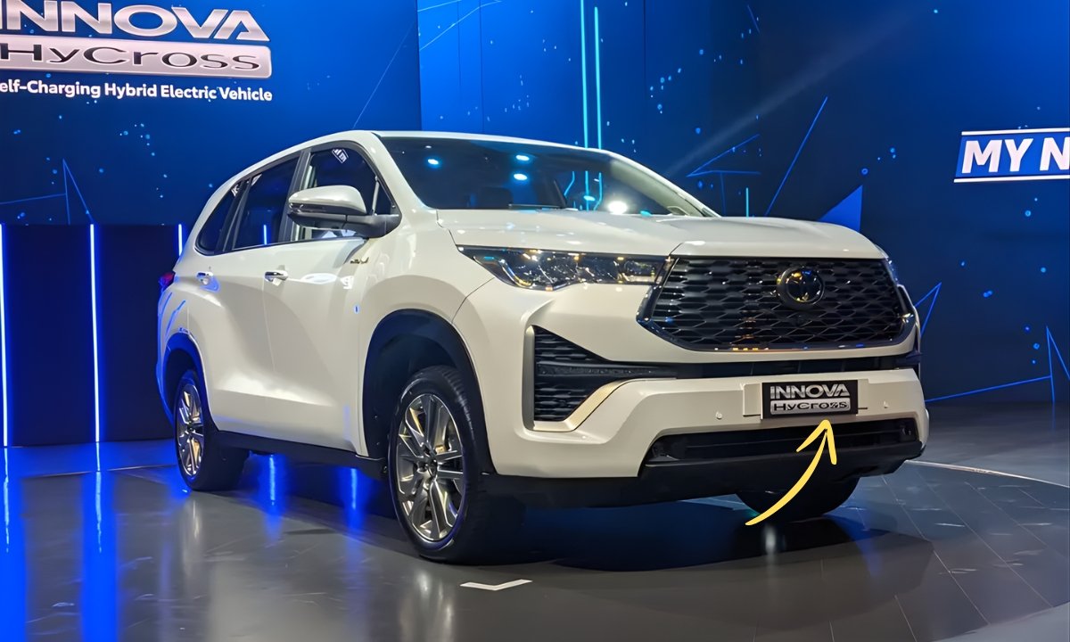 Toyota Innova Hycross